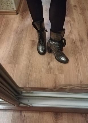 Шикарные зимние ботинки на цегейке.