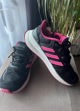 Кросівки adidas