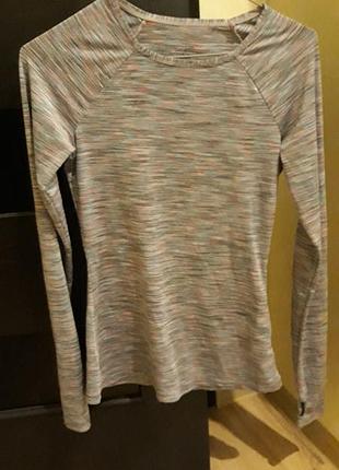 Спортивна футболка