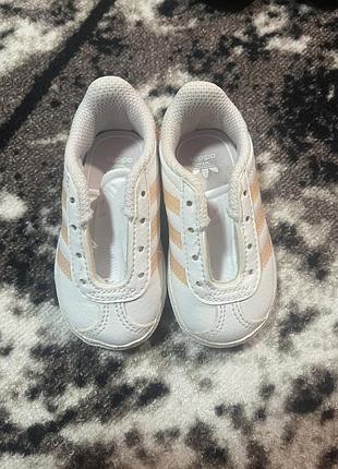 Дитячі кеди кросівки adidas gazelle 21 розмір