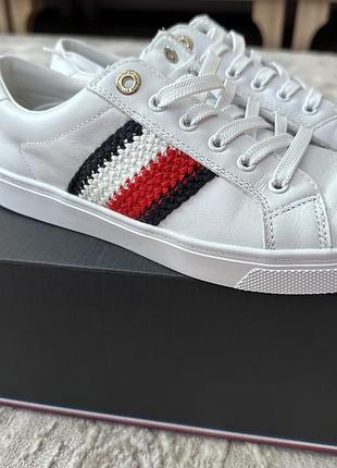 Кросівки tommy hilfiger 39 білі