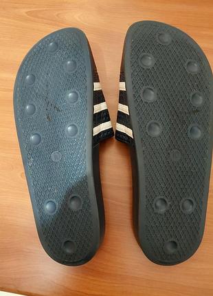 Шлепанцы adidas. 3