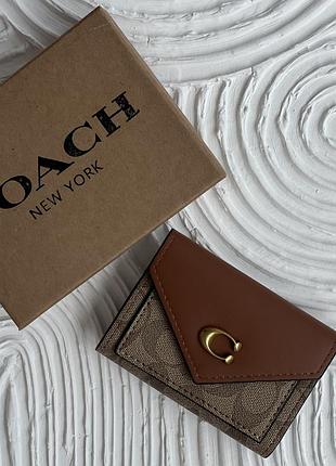 Женский кошелек маленький на кнопке коричневый coach стильное портмоне высокого качества для женщин в подарочной упаковке