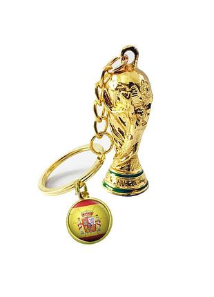 Футбольный брелок кубок чемпионата мира с флагом испании