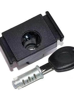Замок бардачка с ключом daewoo novus 96122345, 96122346