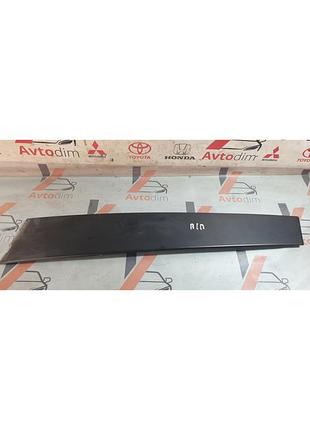 Молдинг передних правых дверей 7575542010 toyota rav 4 12-15 дизель