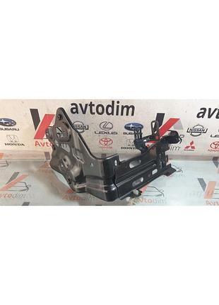 Кронштейн топливного фильтра 1711926030 toyota rav 4 12-15 дизель