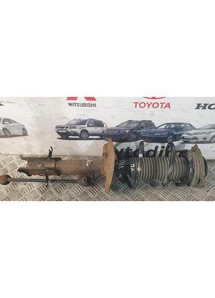 Пружина передня ліва права 540101kc0c nissan juke 2013 дизель