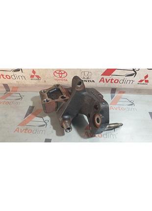 Кронштейн опори двигуна правий 123150r020 toyota rav 4 12-15 дизель