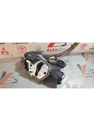 Замок двери передней правой 6903053080 toyota rav 4 12-15 дизель