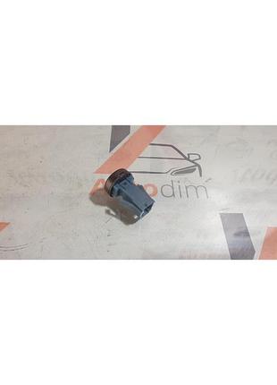 Датчик вмикання світла 8912150020 toyota rav 4 12-15 дизель