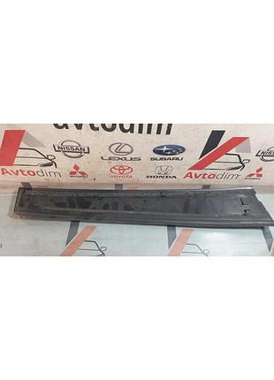 Молдинг задних правых дверей 7507542080 toyota rav 4 12-15 дизель