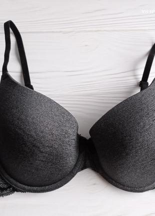 Красивый бюстгальтер бока кружевные