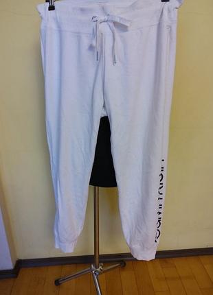 Білі спортивные штани,брюки унісекс calvin klein  роз.2ххл