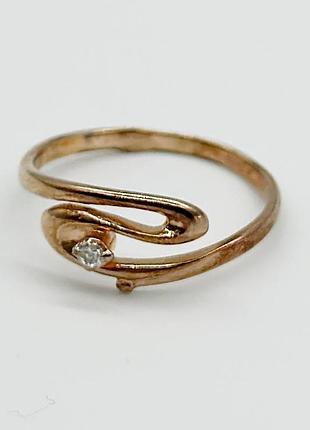 Серебряное кольцо со вставкой фианит, размер 18,0, вес: 1.4 г