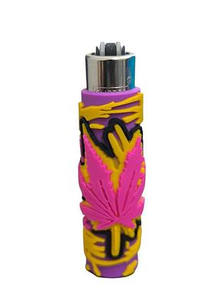 Зажигалка clipper rasta leaf silicone cover ( в силиконовом чехле 5 )