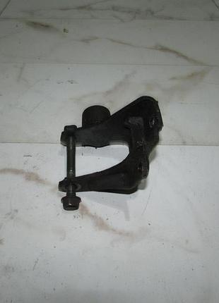 Кронштейн задній мкпп 1.8 toyota avensis t25 2003-2008