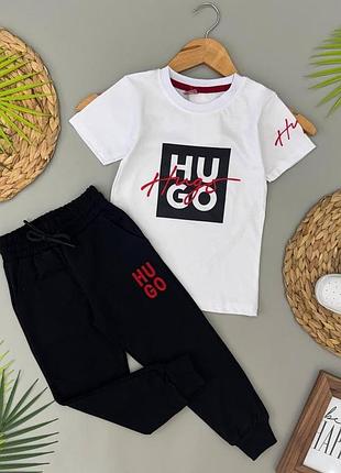 Дитячий костюм hugo для хлопчика (футболка+джогери) біло-чорний