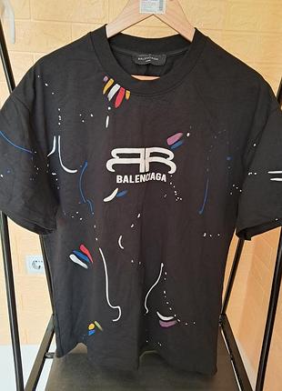 Футболка balenciata