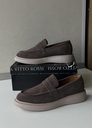 Жіночі коричневі замшеві туфлі лофери vitto rossi з натуральної шкіри розмір 40