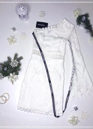 Фактурное белоснежное гипюровое платье на одно плечо plt10 фото