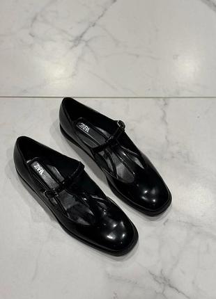 Туфлі zara