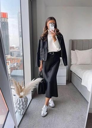 Чорна спідниця міді zara