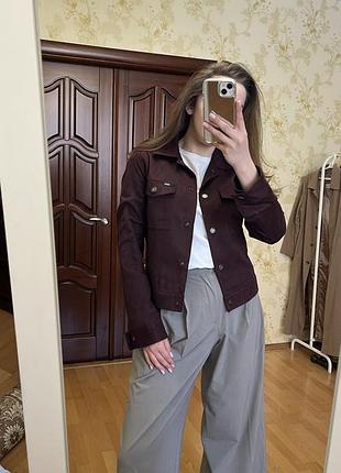 Куртка calvin klein jeans s колір баклажан