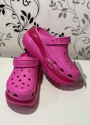 Женские кроксы crocs classic mega crush clog, 39-40р.