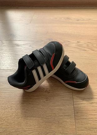 Кросівки adidas на хлопчика