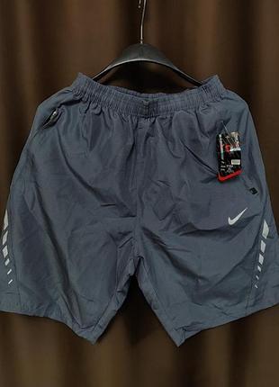 Мужские спортивные шорты nike