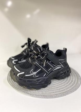 Кросівки для дівчинки