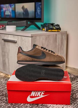 Nike cortez brown black 10