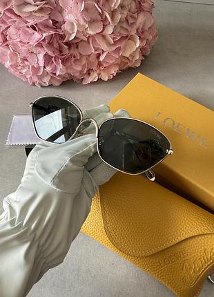 Сонцезахисні окуляри loewe💛
