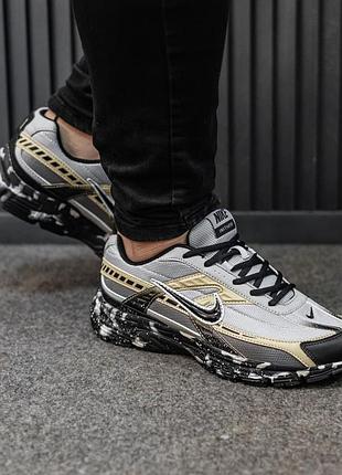 Nike initiator 7