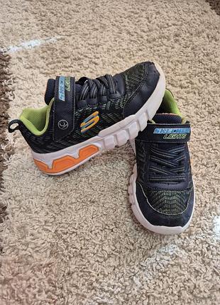 Кроссовки детские светятся skechers 22-23 размер