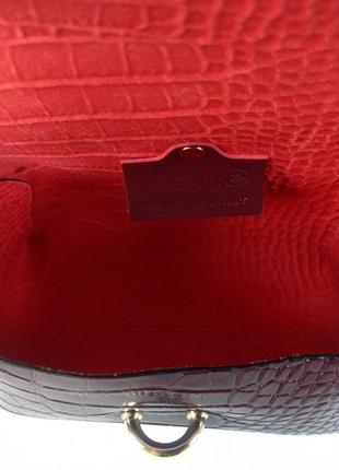 Небольшая кожаная сумочка клатч на цепочке бордовая италия8 фото