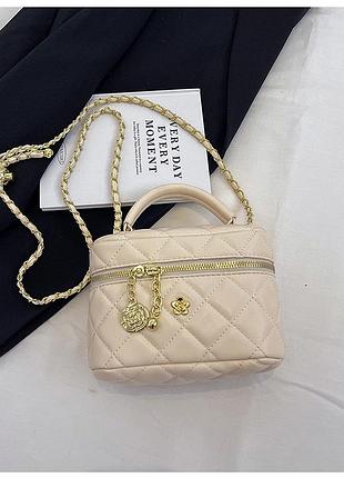 Женская сумка-косметичка 18205 vanity bag кросс-боди белая молочная