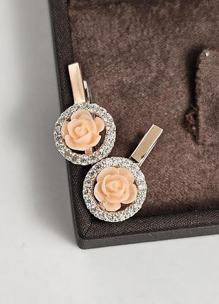 Серьги из серебра и золота с кораллом и циркона