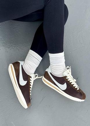 Nike cortez brown white