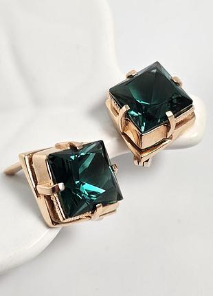 Серьги золотые с зеленым квадратным кварцем