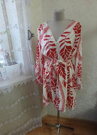Платье с длинным рукавом