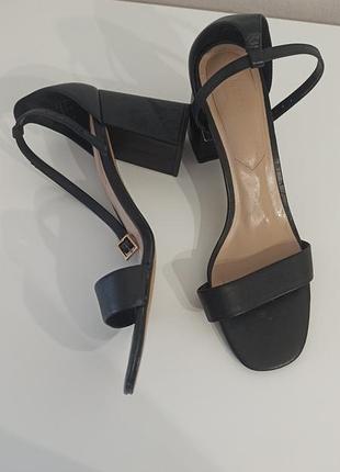 Босоножки aldo, черные, каблуки 8 см (стелька 25-25.5 см)