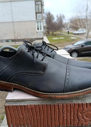 Кожаные туфли-броги с эффектом патины — элегантность и качество clarks