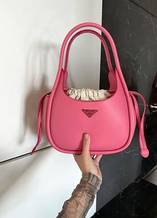Стильна шкіряна сумка для дівчини prada брендова сумка прада із шкіри жіноча класична сумочка