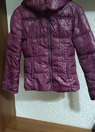 Весняна куртка для дівчинки.  140 см. на 9-10 рокіа