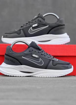 Nike pro 4