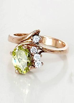 Серебряное кольцо со вставкой фианит