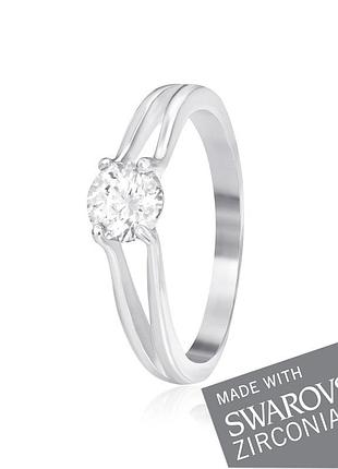 Серебряное кольцо с цирконием swarovski zirconia, размер 15,5, вес: 1.6 г