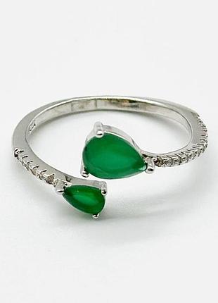 Серебряное кольцо с фианитами